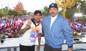 Caminata por la paz, honrando el legado de Monseñor Óscar Arnulfo Romero