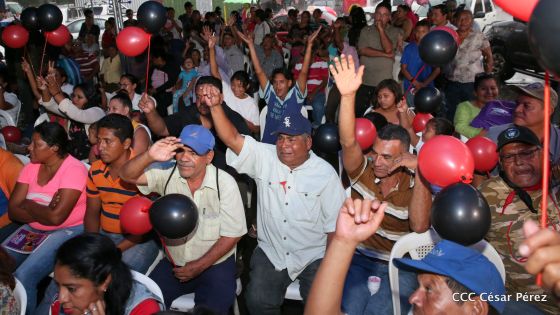 Por Nuestros Héroes del Amor que nos dejaron la obligación de mantener nuestra Nicaragua, Siempre Libre  
