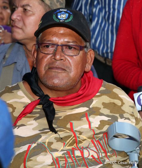 Por Nuestros Héroes del Amor que nos dejaron la obligación de mantener nuestra Nicaragua, Siempre Libre  