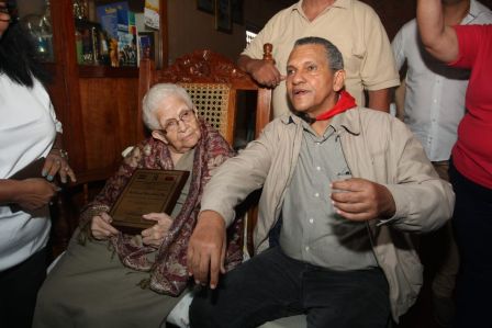 Por Nuestros Héroes del Amor que nos dejaron la obligación de mantener nuestra Nicaragua, Siempre Libre  