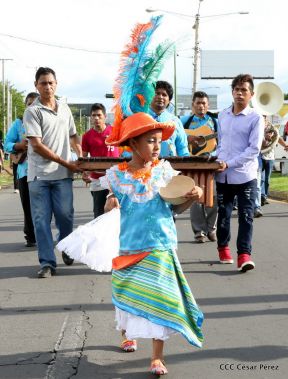 Inauguran exposición de los Santos Patronos