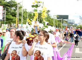 Inauguran exposición de los Santos Patronos