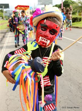 Inauguran exposición de los Santos Patronos