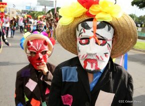 Inauguran exposición de los Santos Patronos