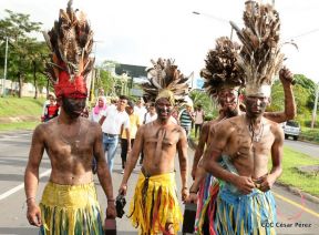Inauguran exposición de los Santos Patronos