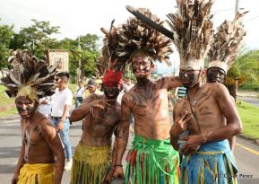 Inauguran exposición de los Santos Patronos