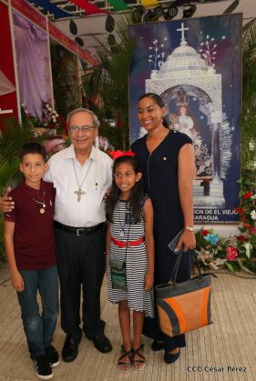 Inauguran exposición de los Santos Patronos