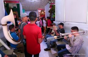 Inauguran exposición de los Santos Patronos