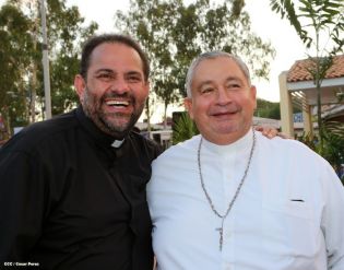 Inauguración de Tiangue La Purísima en Avenida Bolivar