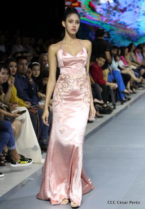 Segunda noche de colores en la fiesta de la moda más importante de Nicaragua