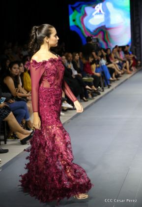 Segunda noche de colores en la fiesta de la moda más importante de Nicaragua