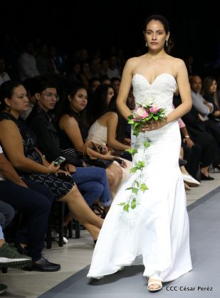 Segunda noche de colores en la fiesta de la moda más importante de Nicaragua