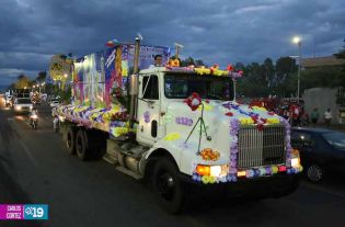 Altares móviles recorren Managua