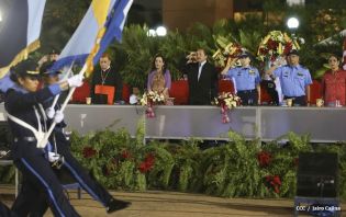 Daniel y Rosario presiden XVI acto de graduación de cadetes de la Policía