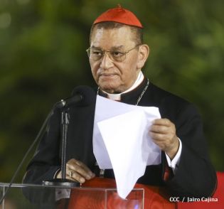 Daniel y Rosario presiden XVI acto de graduación de cadetes de la Policía