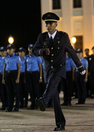 Daniel y Rosario presiden XVI acto de graduación de cadetes de la Policía