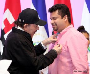 XVI Congreso de la UNEN