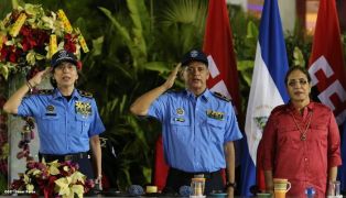 Daniel y Rosario presiden XVI acto de graduación de cadetes de la Policía