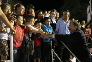 Daniel y Rosario presiden XVI acto de graduación de cadetes de la Policía