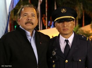 Daniel y Rosario presiden XVI acto de graduación de cadetes de la Policía