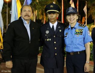 Daniel y Rosario presiden XVI acto de graduación de cadetes de la Policía