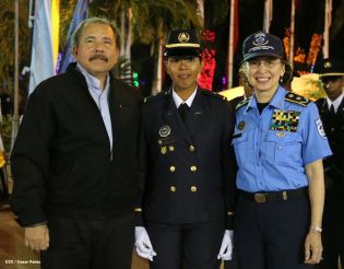 Daniel y Rosario presiden XVI acto de graduación de cadetes de la Policía