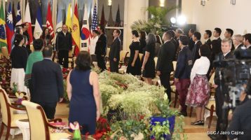 ¡Bienvenidos a Nicaragua en nombre de la Paz!