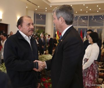 ¡Bienvenidos a Nicaragua en nombre de la Paz!
