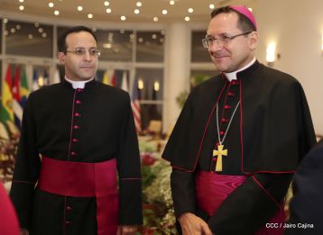 ¡Bienvenidos a Nicaragua en nombre de la Paz!