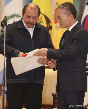 ¡Bienvenidos a Nicaragua en nombre de la Paz!