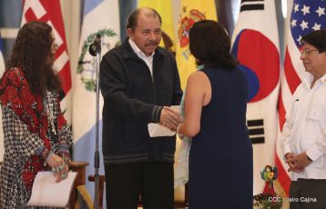 ¡Bienvenidos a Nicaragua en nombre de la Paz!