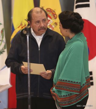 ¡Bienvenidos a Nicaragua en nombre de la Paz!