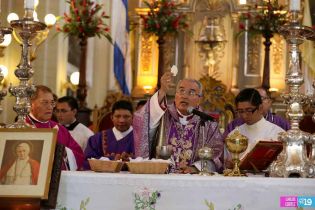Misa en León por Centenario Provincia Eclesiástica de Nicaragua