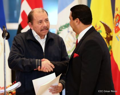 ¡Bienvenidos a Nicaragua en nombre de la Paz!