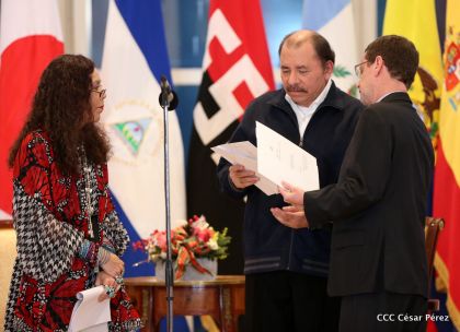 ¡Bienvenidos a Nicaragua en nombre de la Paz!