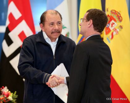 ¡Bienvenidos a Nicaragua en nombre de la Paz!