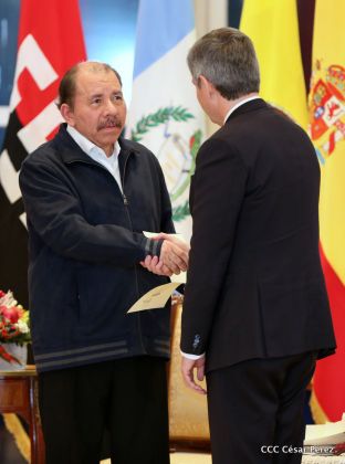 ¡Bienvenidos a Nicaragua en nombre de la Paz!