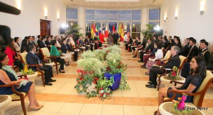 ¡Bienvenidos a Nicaragua en nombre de la Paz!