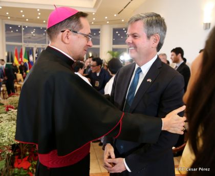 ¡Bienvenidos a Nicaragua en nombre de la Paz!