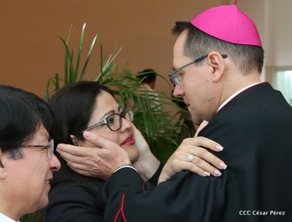 ¡Bienvenidos a Nicaragua en nombre de la Paz!