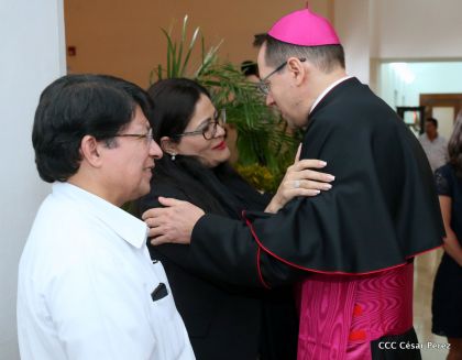 ¡Bienvenidos a Nicaragua en nombre de la Paz!