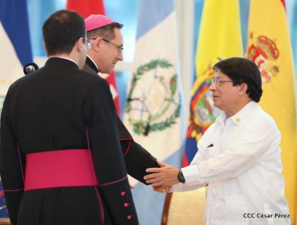 ¡Bienvenidos a Nicaragua en nombre de la Paz!