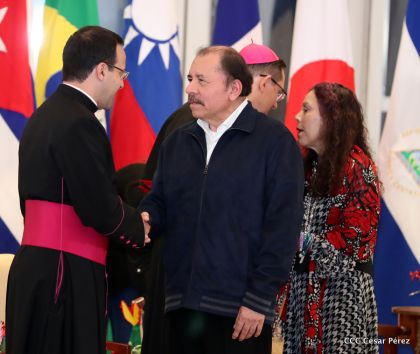 ¡Bienvenidos a Nicaragua en nombre de la Paz!