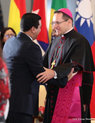¡Bienvenidos a Nicaragua en nombre de la Paz!