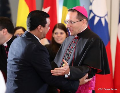 ¡Bienvenidos a Nicaragua en nombre de la Paz!