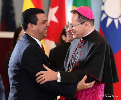 ¡Bienvenidos a Nicaragua en nombre de la Paz!