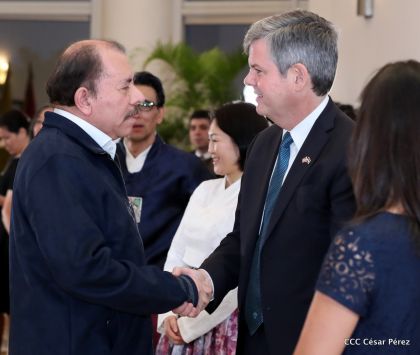¡Bienvenidos a Nicaragua en nombre de la Paz!