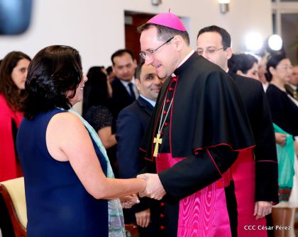 ¡Bienvenidos a Nicaragua en nombre de la Paz!