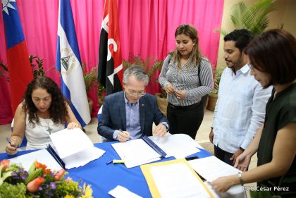    Minsa y China Taiwán firman convenio para fortalecer tratamiento de enfermedad renal crónica