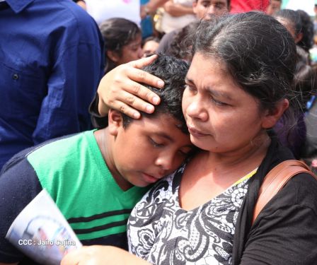 ¡Honor y Gloria a nuestros compañeros, honor y gloria a nuestra Policía Nacional!